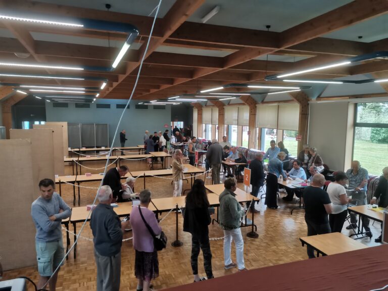 Lire la suite à propos de l’article Elections législatives / 1er tour – Résultats